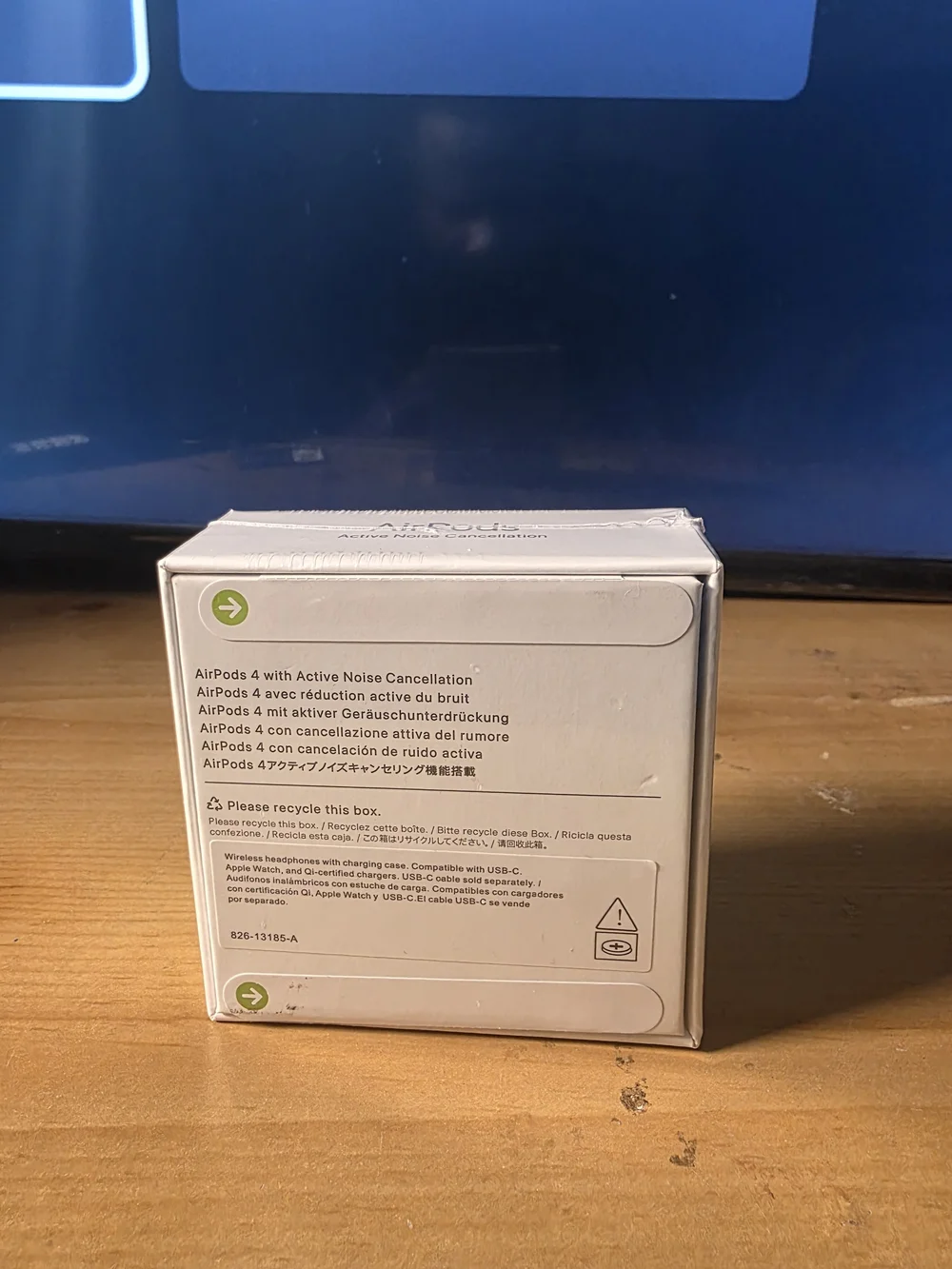 Wireless Earbuds True Stereo Headphones - White